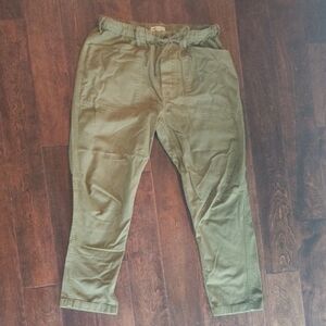 Alex Mill Green Chino Pants for Effortless Style